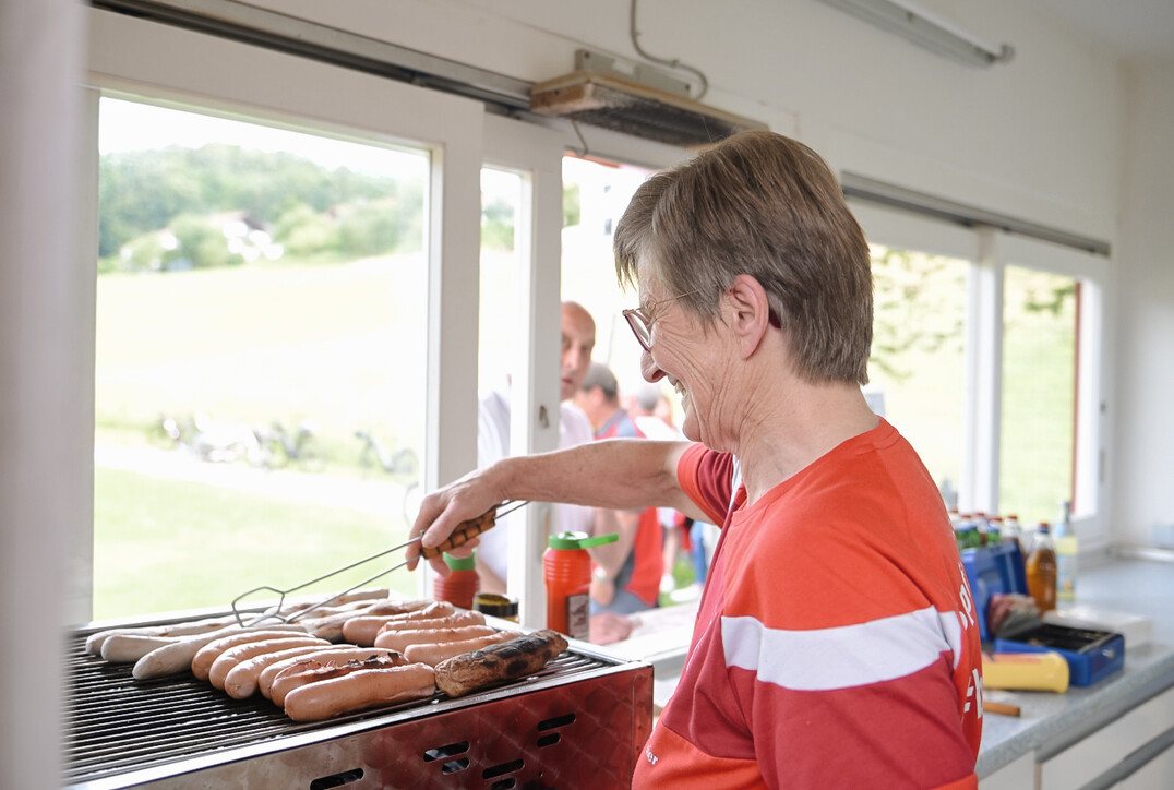 Marianne Bahle in der Grillhütte